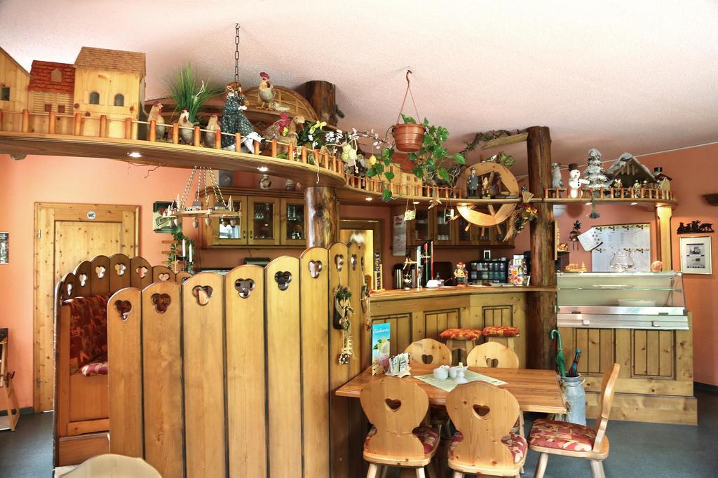 Antonshohe Gaststaette & Pension Waldquell מראה חיצוני תמונה